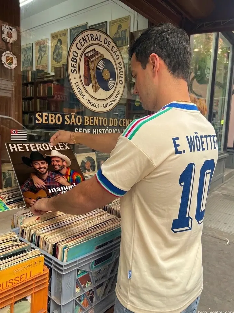 Capa: O Som do Modem Discado às Madrugadas de Sábado e a Primeira Internet do Brasil - Parte 17